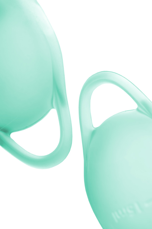 Изображение 11, Менструальная чаша Satisfyer Feel Confident, 2 шт в наборе, силикон, зеленый, FER-J1762-5
