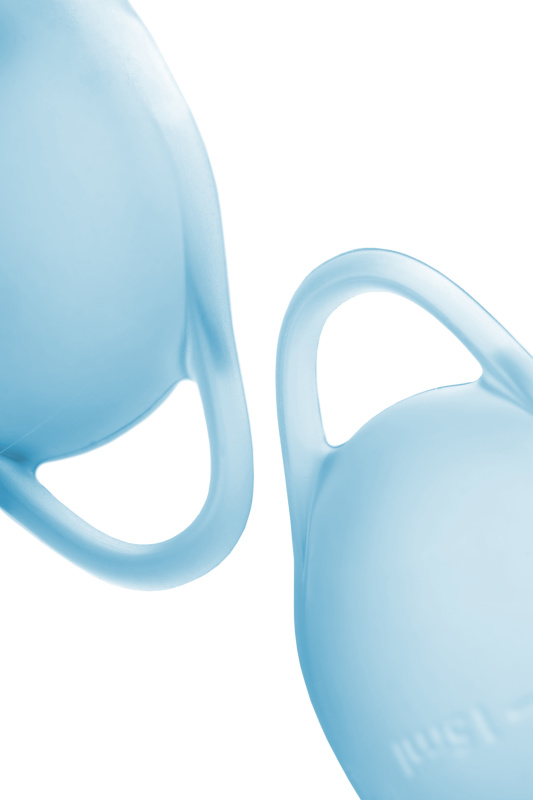 Изображение 12, Менструальная чаша Satisfyer Feel Confident, 2 шт в наборе, силикон, голубой, FER-J1762-3